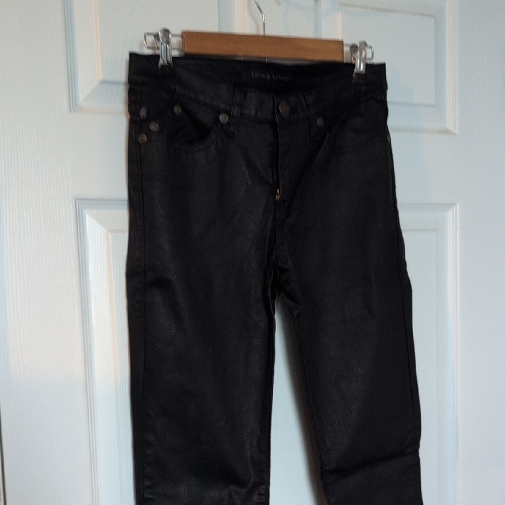 Rock & Republic Black Skinny Jeans
